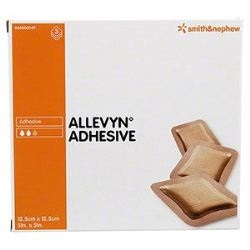 MEDICAZIONE IDROCELLULARE ADESIVA STERILE ALLEVYN ADHESIVE ALTAMENTE ASSORBENTE IN SCHIUMA DI POLIURETANO A STRUTTURA TRISTRATIFICATA 12,5X12,5CM 3 PEZZI - Newepa Srl