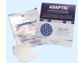 MEDICAZIONE NON ADERENTE STERILE APTIC MISURA 7,6X7,6CM 10 PEZZI 2012ZI - Newepa Srl