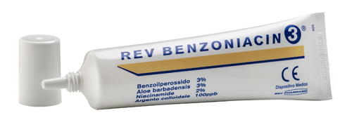 REV BENZONIACIN 3 CREMA 30 ML - Newepa Srl