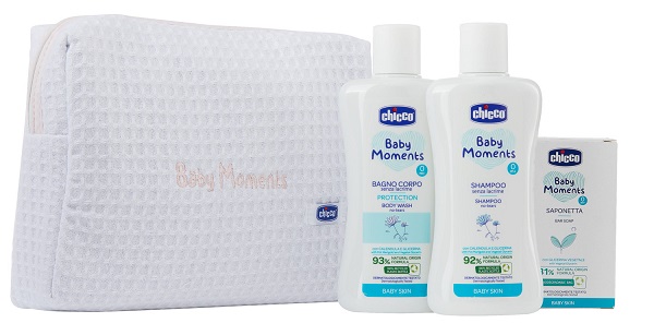 CHICCO BABY MOMENTS BEAUTY BAG W ZIP ROSA BAGNOSCHIUMA PELLI DELICATE 200 ML + SHAMPOO PELLI DELICATE 200 ML + SAPONE SOLIDO PELLI DELICATE 100 G - Newepa Srl